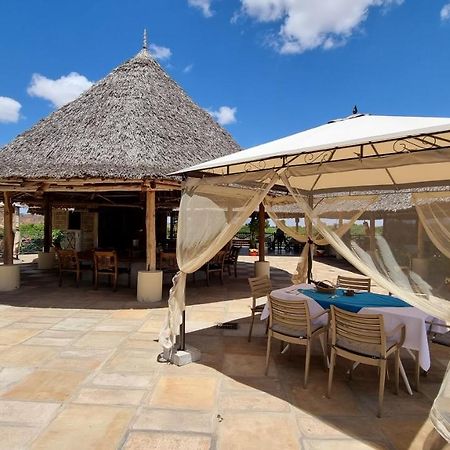 Hotel Manyatta Camp Voi Zewnętrze zdjęcie