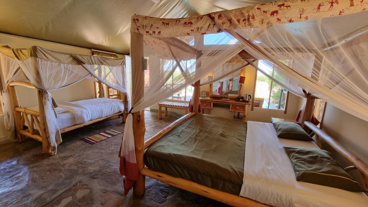 Hotel Manyatta Camp Voi Zewnętrze zdjęcie