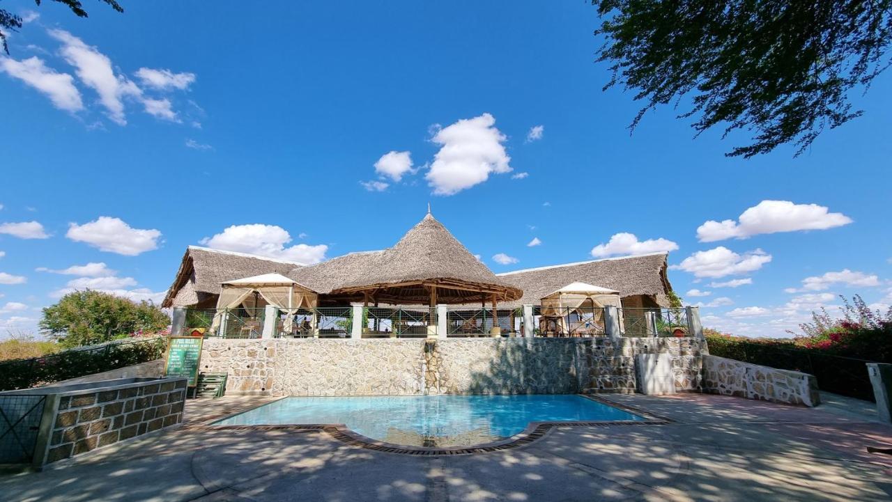 Hotel Manyatta Camp Voi Zewnętrze zdjęcie