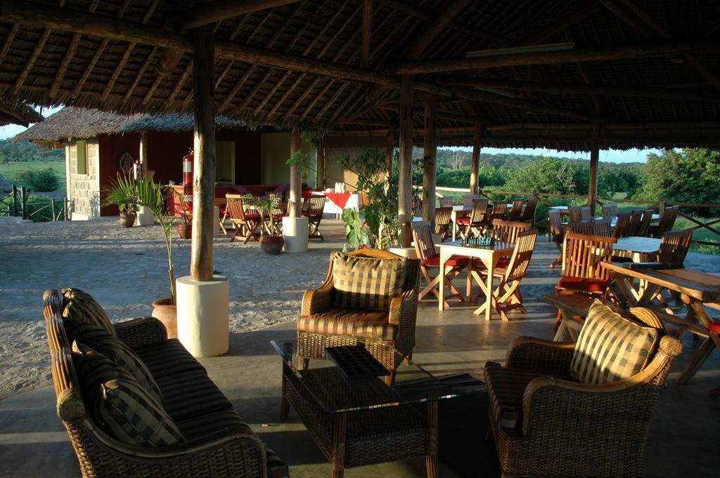 Hotel Manyatta Camp Voi Zewnętrze zdjęcie