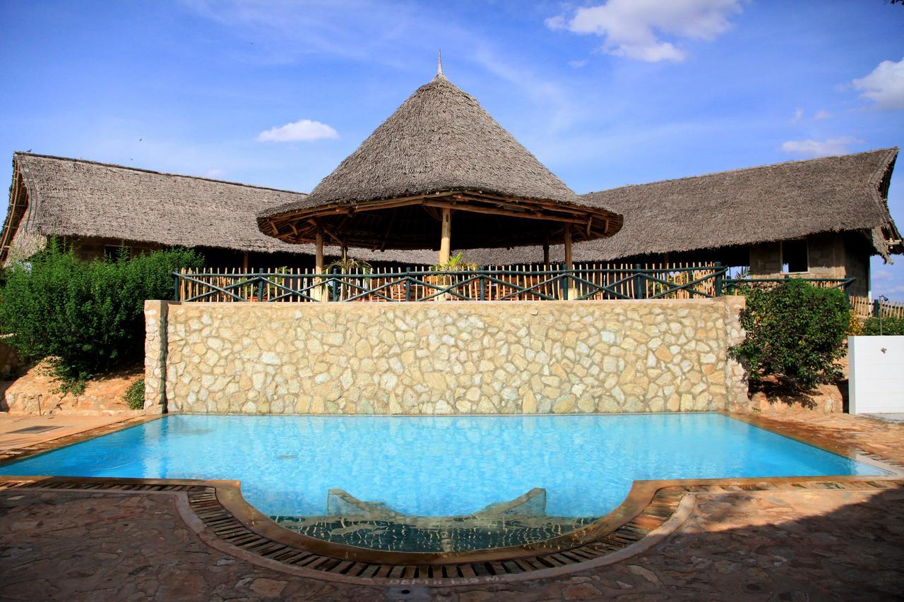 Hotel Manyatta Camp Voi Zewnętrze zdjęcie